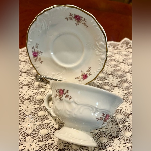 3 Sets of Wawel Pink Tea Rose Tea Cups and Saucers Made in Poland - Picture 4 of 12